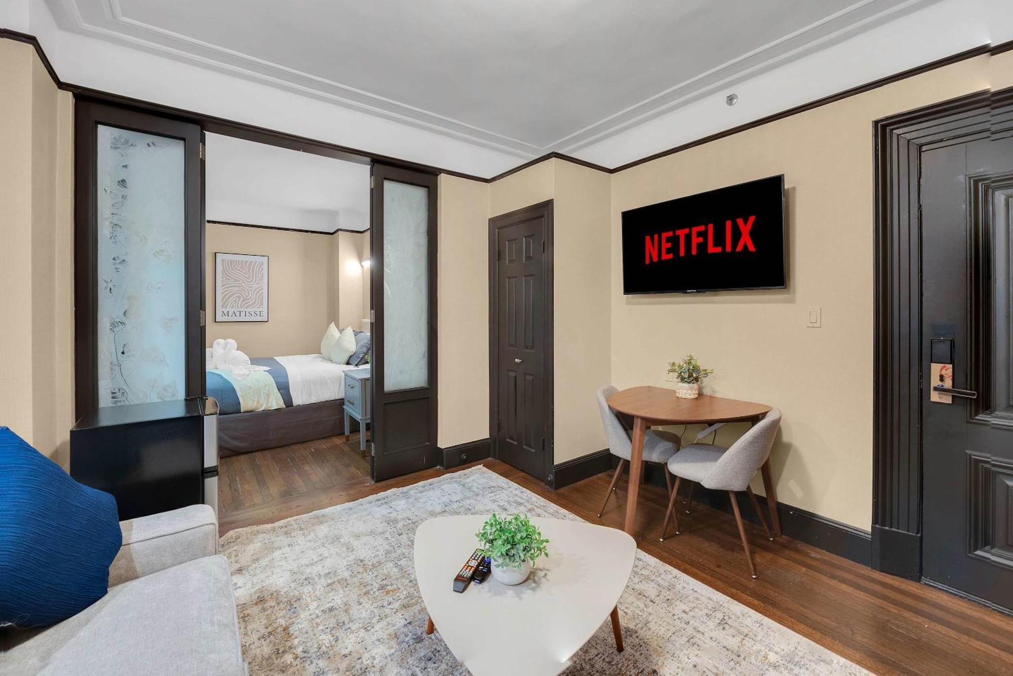 Stunning In The Heart Of Gym Appartement *